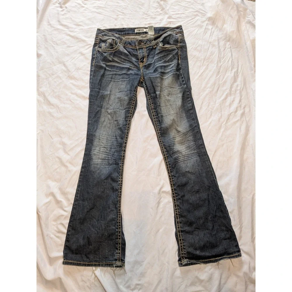 Zanadi Women's Distressed Acid‎ Wash Jeans Size 11